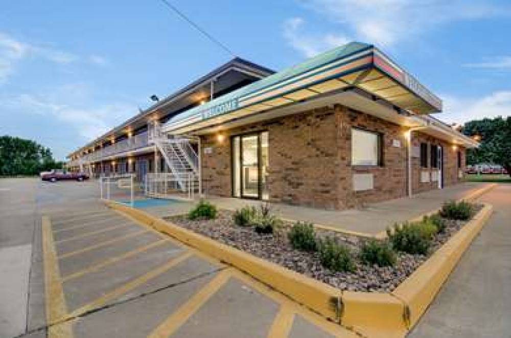 Motel 6 Salina KS 4