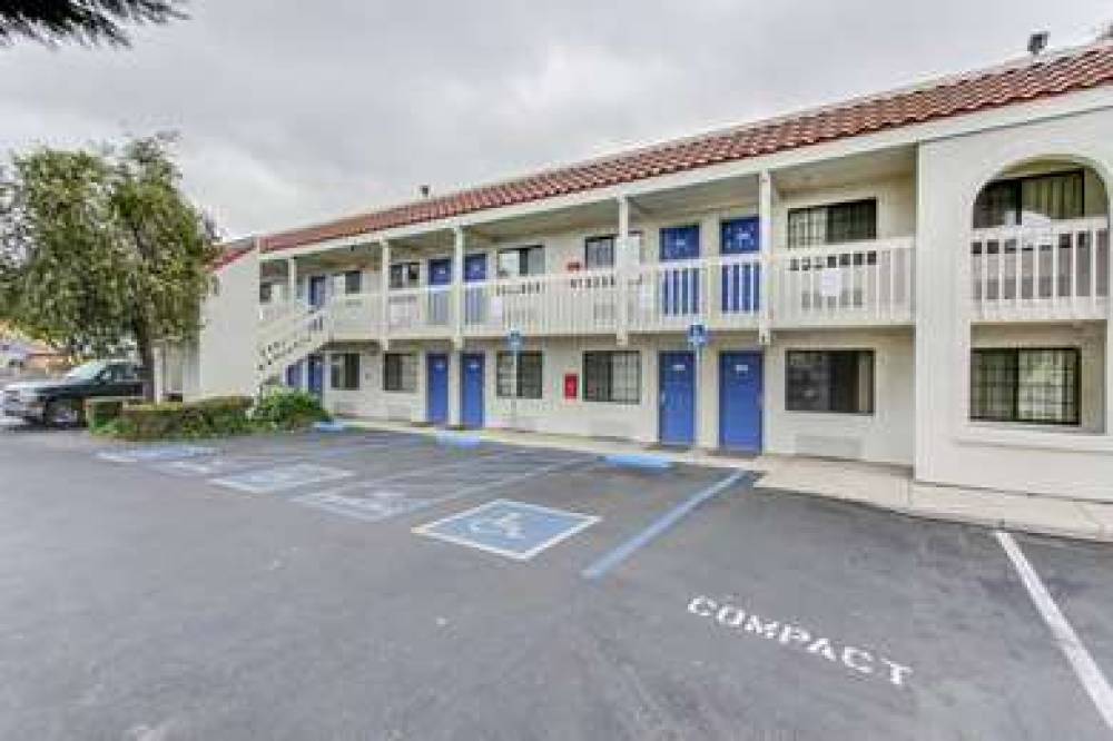 Motel 6 Salinas North-Monterey Area 4