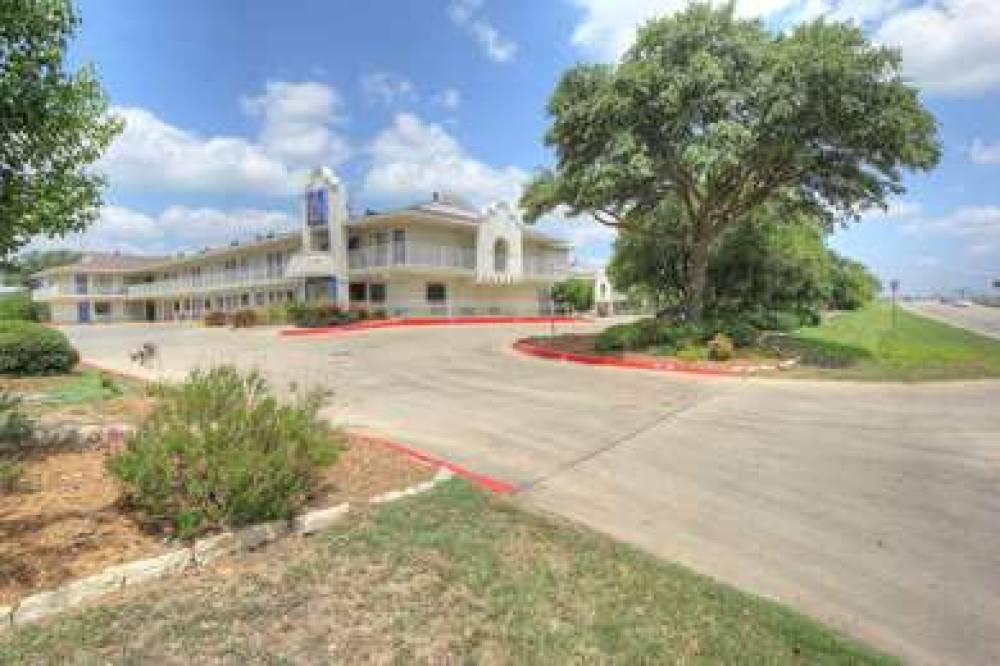 MOTEL 6 SAN ANTONIO - FIESTA 3