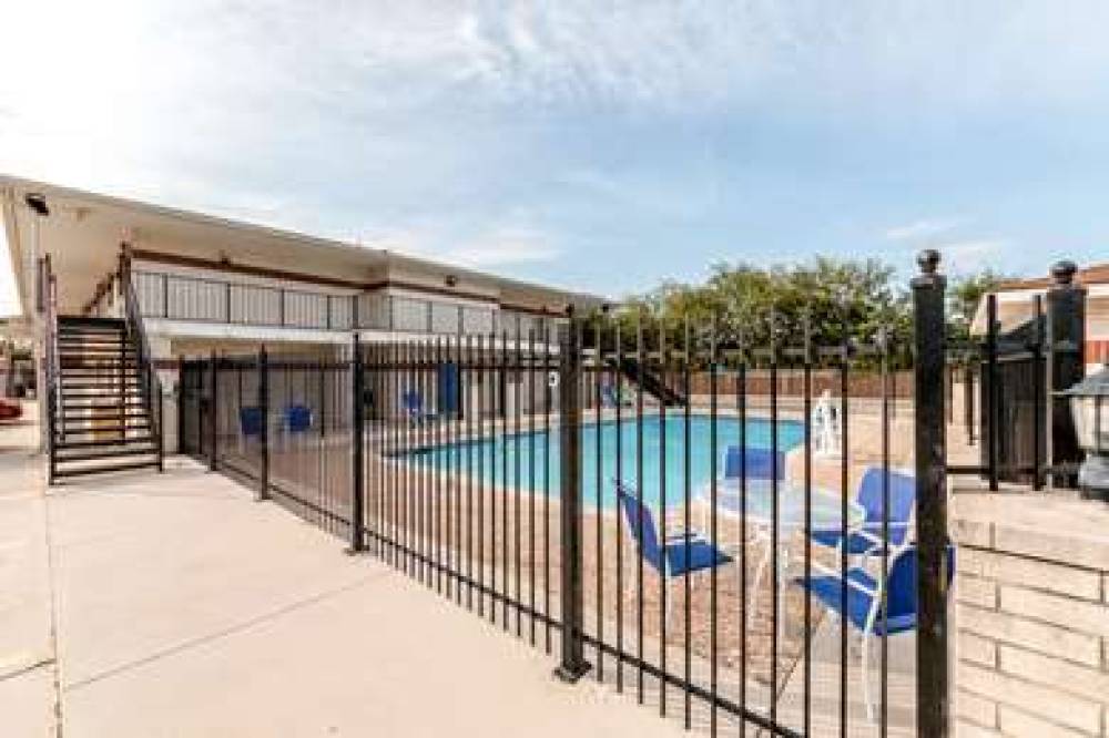 MOTEL 6 SAN ANTONIO - SOUTH WW WHIT 8