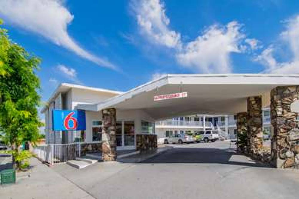 MOTEL 6 SAN BERNARDINO, CA - DOWNTO 1