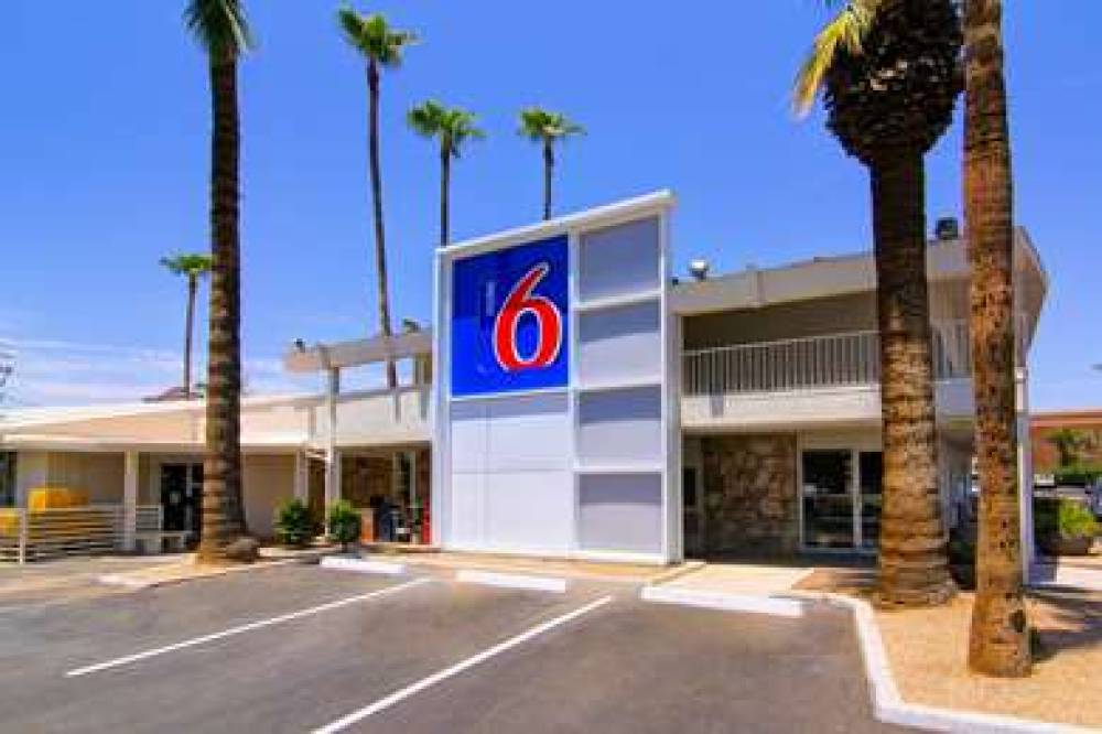 MOTEL 6 SCOTTSDALE 3