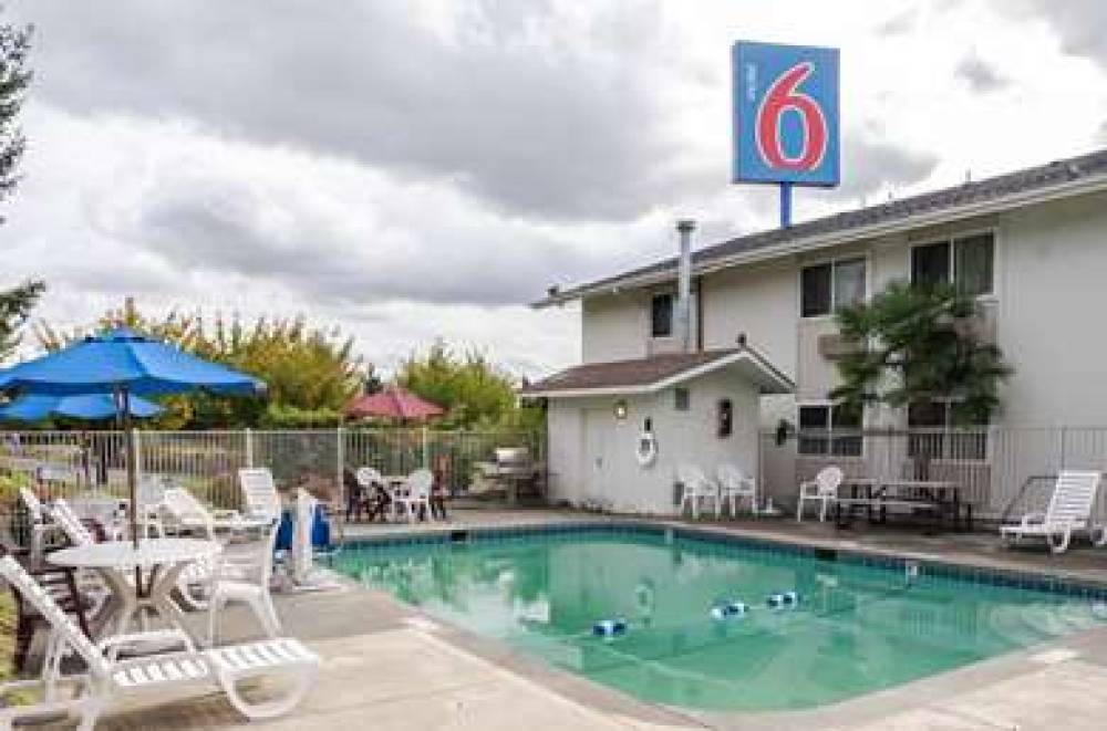 Motel 6 Seattle Sea-Tac Airport 7