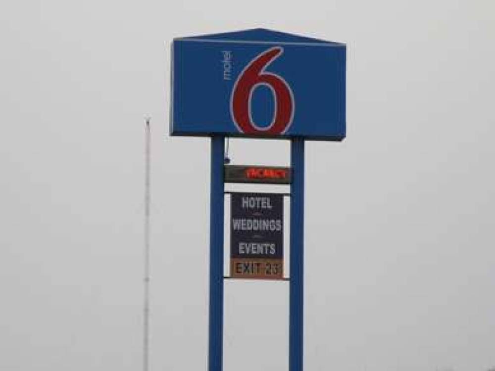 MOTEL 6 SHARTLESVILLE, PA 4