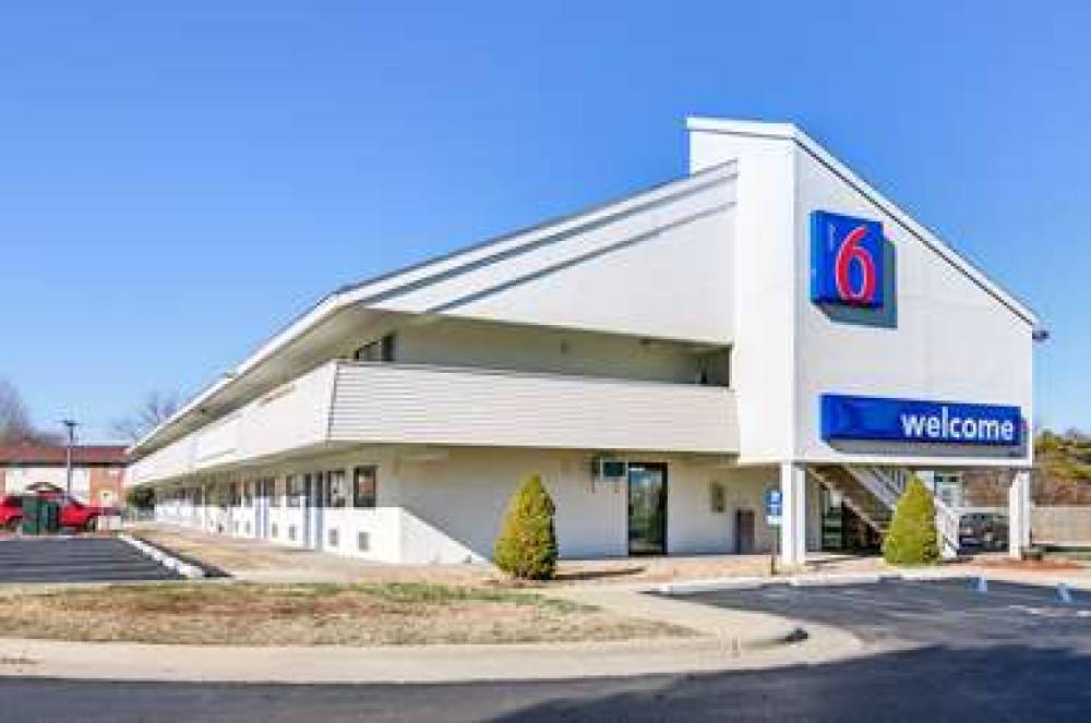 MOTEL 6 SPRINGFIELD NORTH MO 2