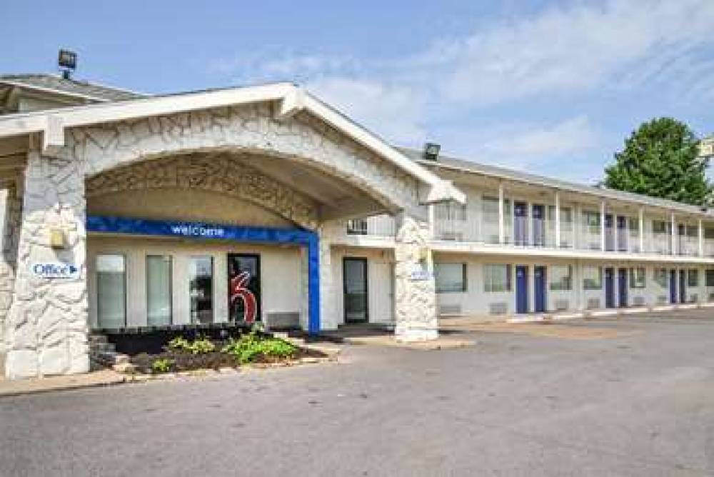 Motel 6 St. Joseph