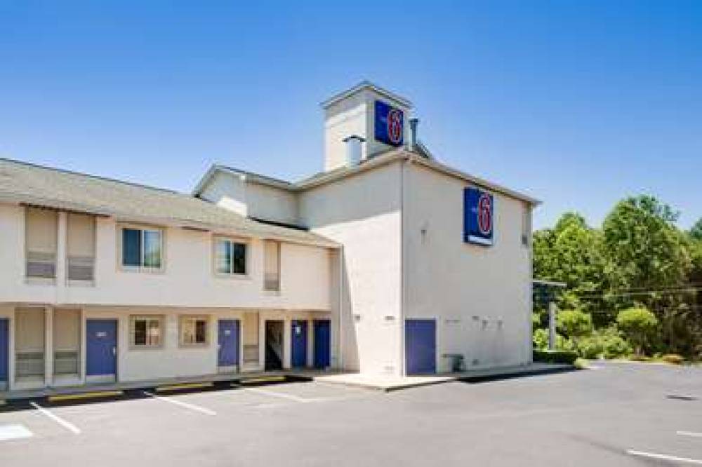 Motel 6 Statesville 4