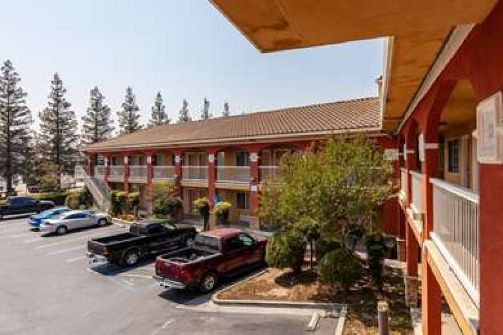 MOTEL 6 STOCKTON EAST CA 6