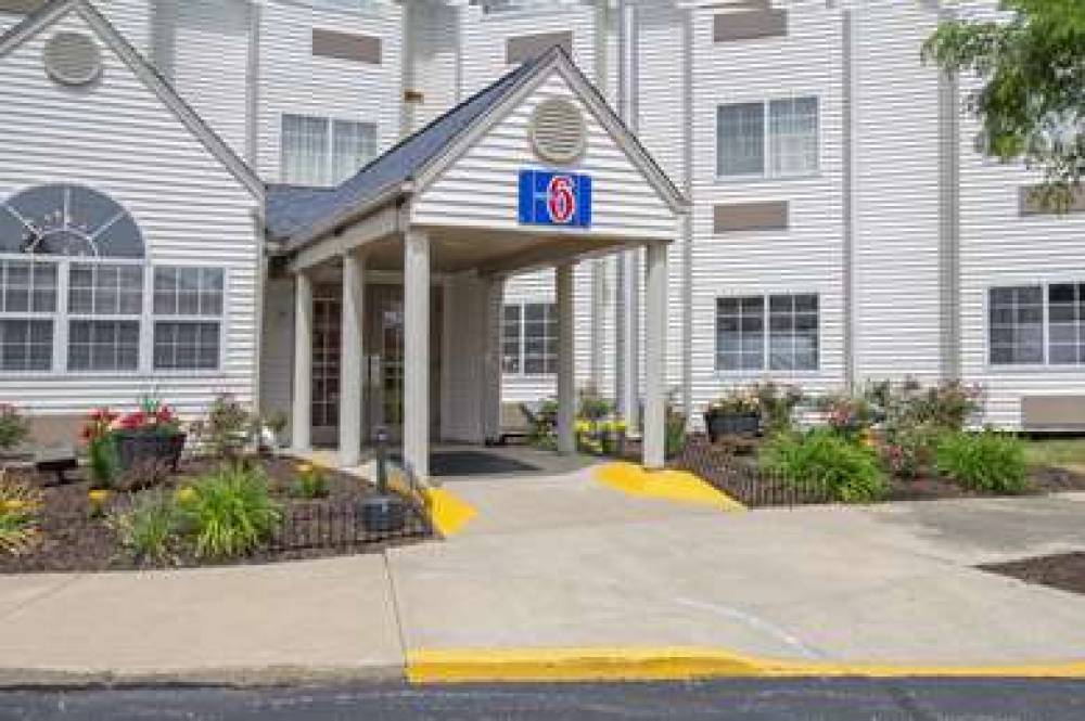 MOTEL 6 STREETSBORO OH 2