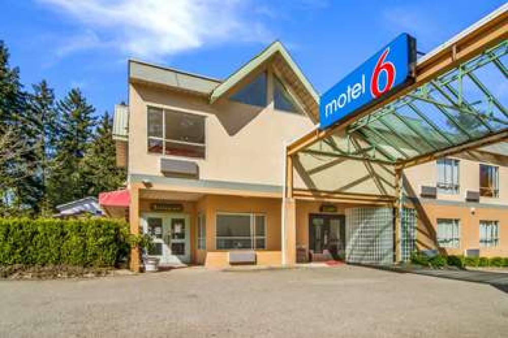 MOTEL 6 SURREY BC 6