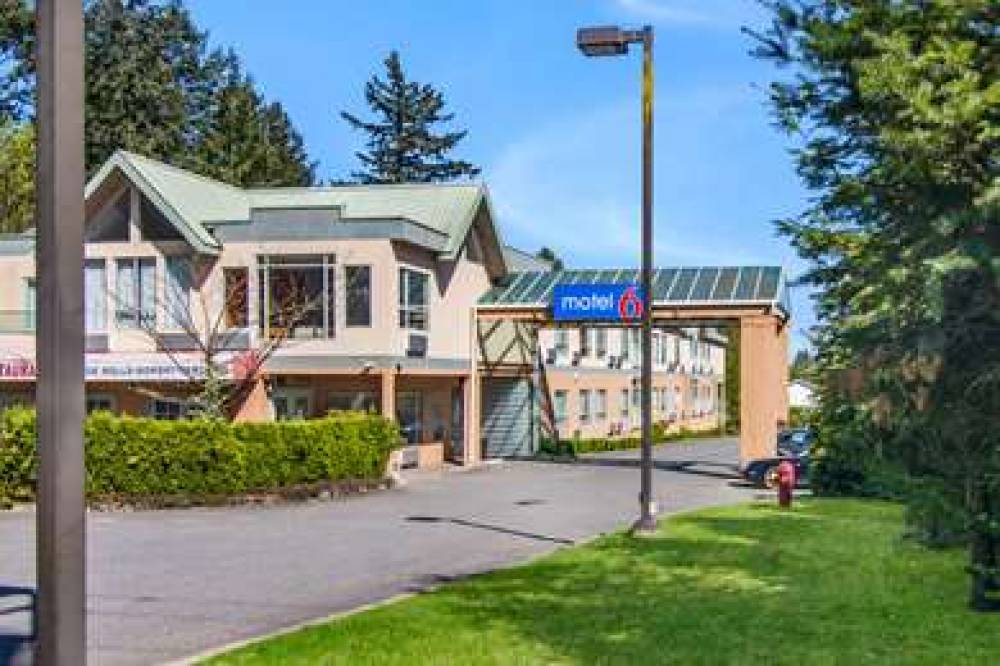 MOTEL 6 SURREY BC 3