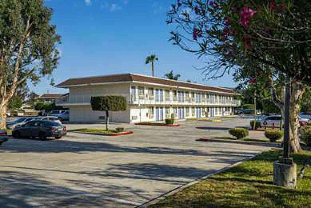 Motel 6 Temecula - Historic Old Town 1