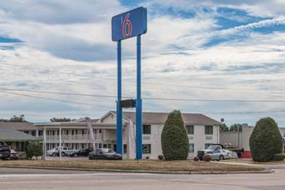 Motel 6 Texarkana AR 4