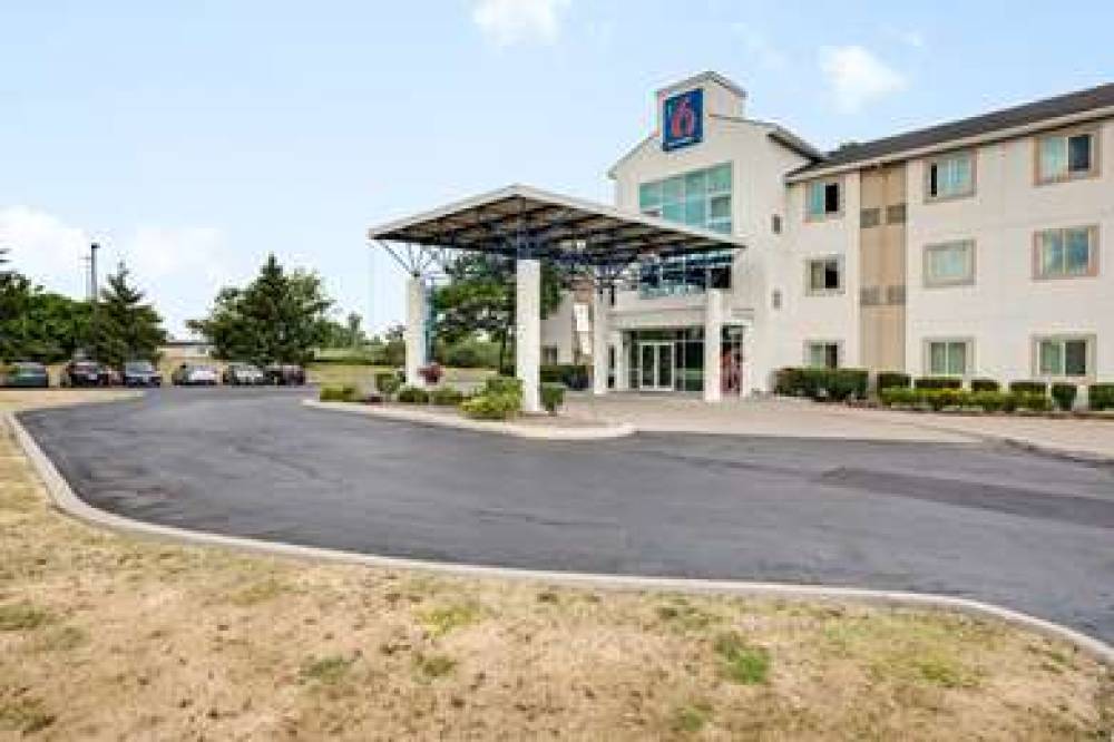 MOTEL 6 TORONTO - BRAMPTON 2