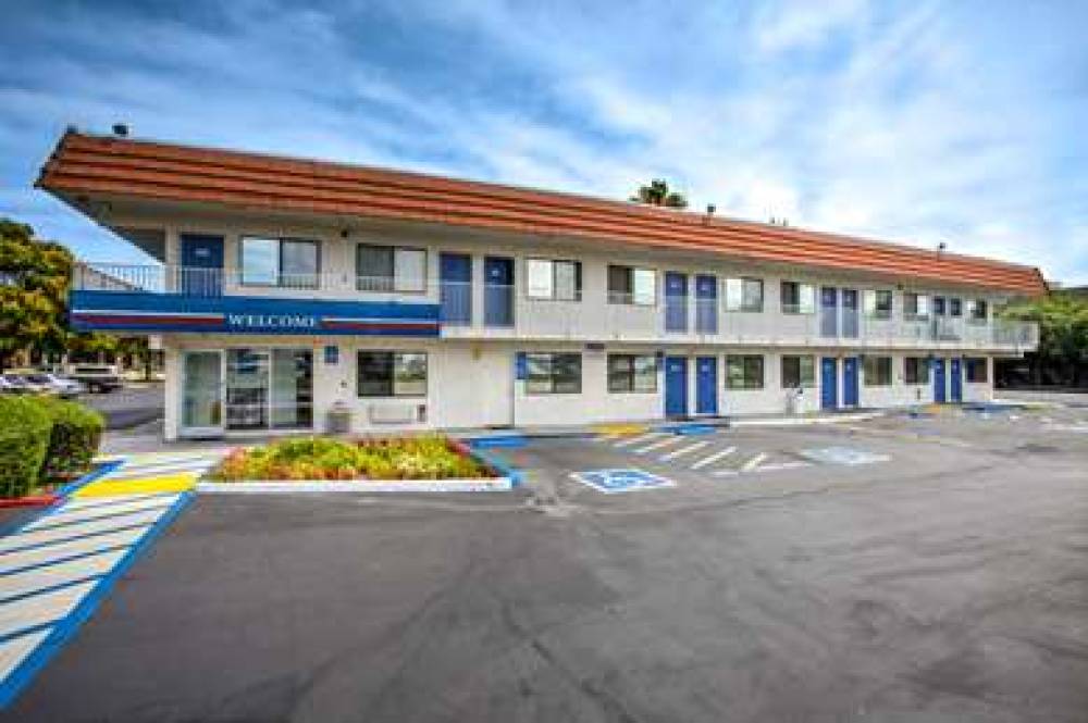 Motel 6 Vacaville 1