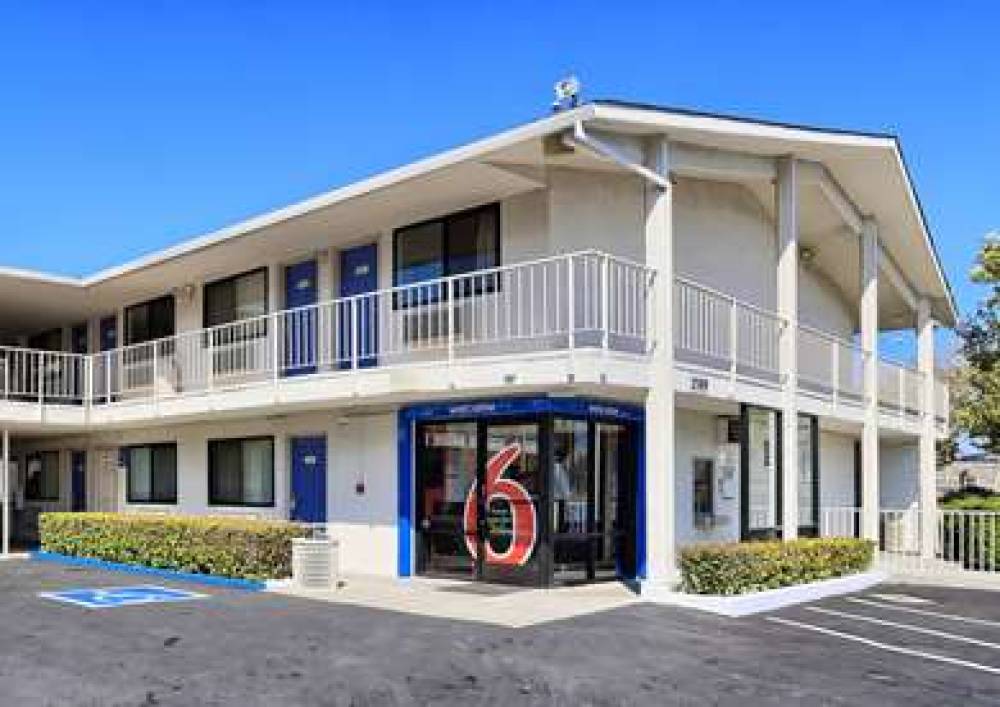 Motel 6 Walnut Creek 1