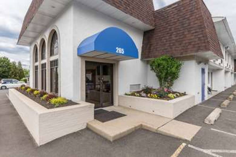 MOTEL 6 WARMINSTER, PA 5