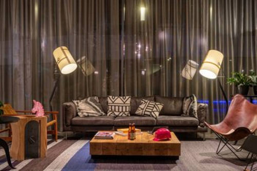 Moxy Amsterdam Houthavens 4