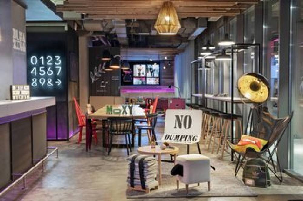 Moxy Bucharest Old Town 6