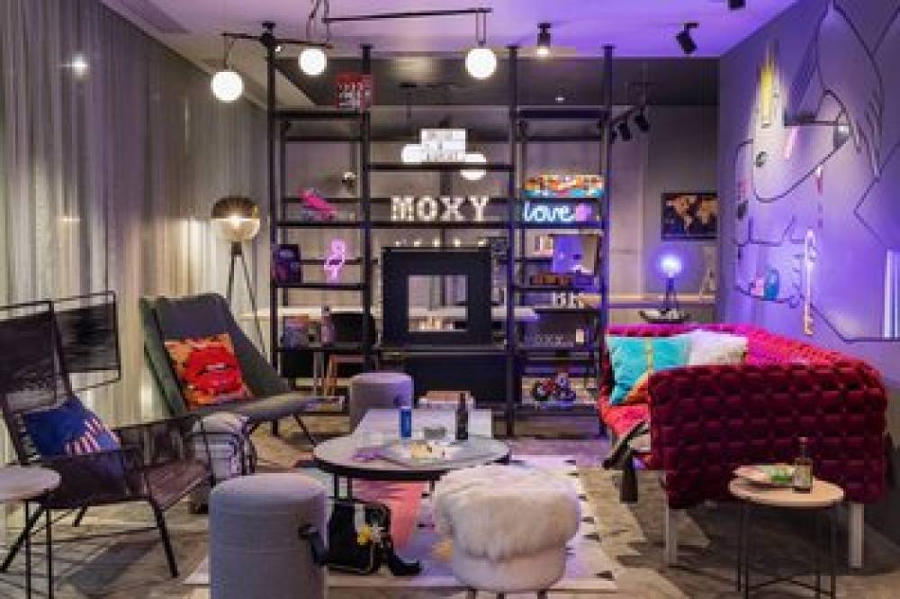 Moxy Bucharest Old Town 1