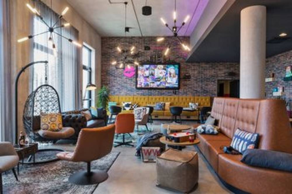 Moxy Frankfurt Airport Kelsterbach 10