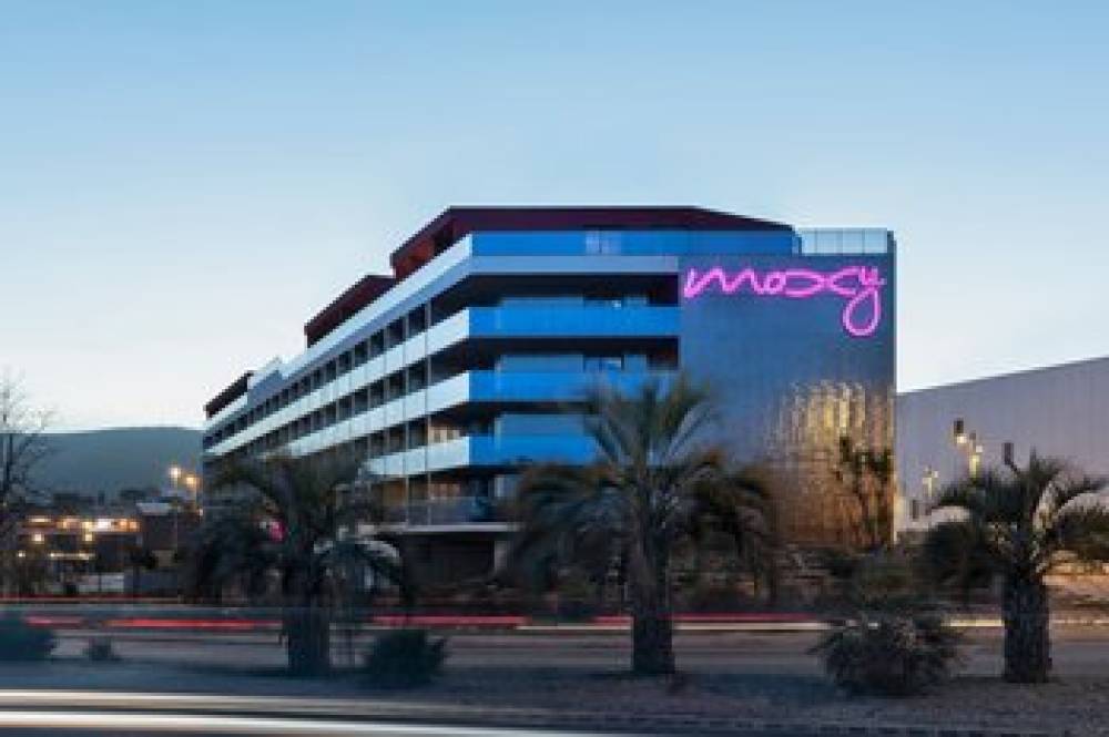 Moxy La Ciotat 1