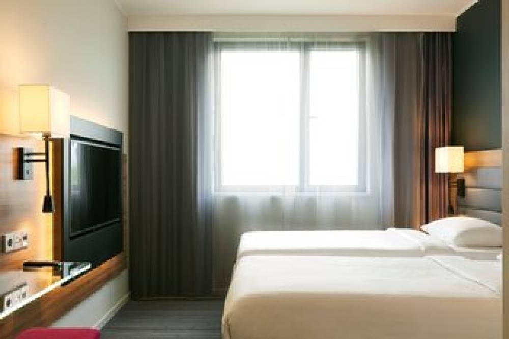 Moxy Milan Linate Airport 7