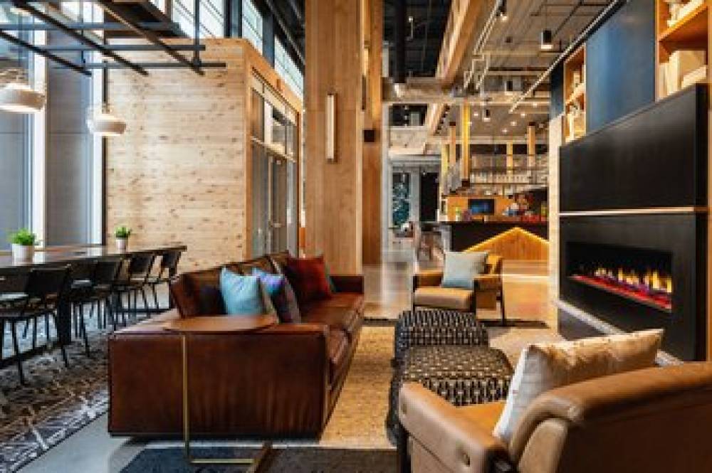 Moxy Minneapolis Downtown 5