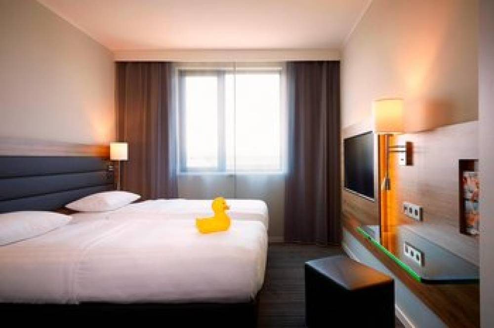 Moxy Munich Airport 7