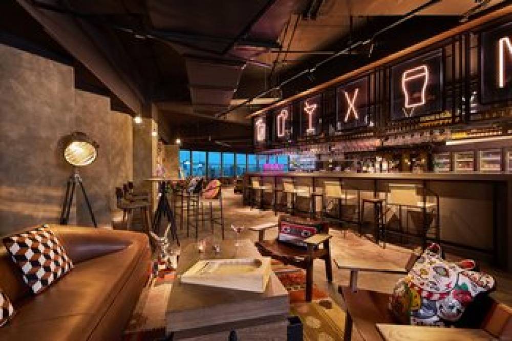 Moxy Shanghai Xuhui 4