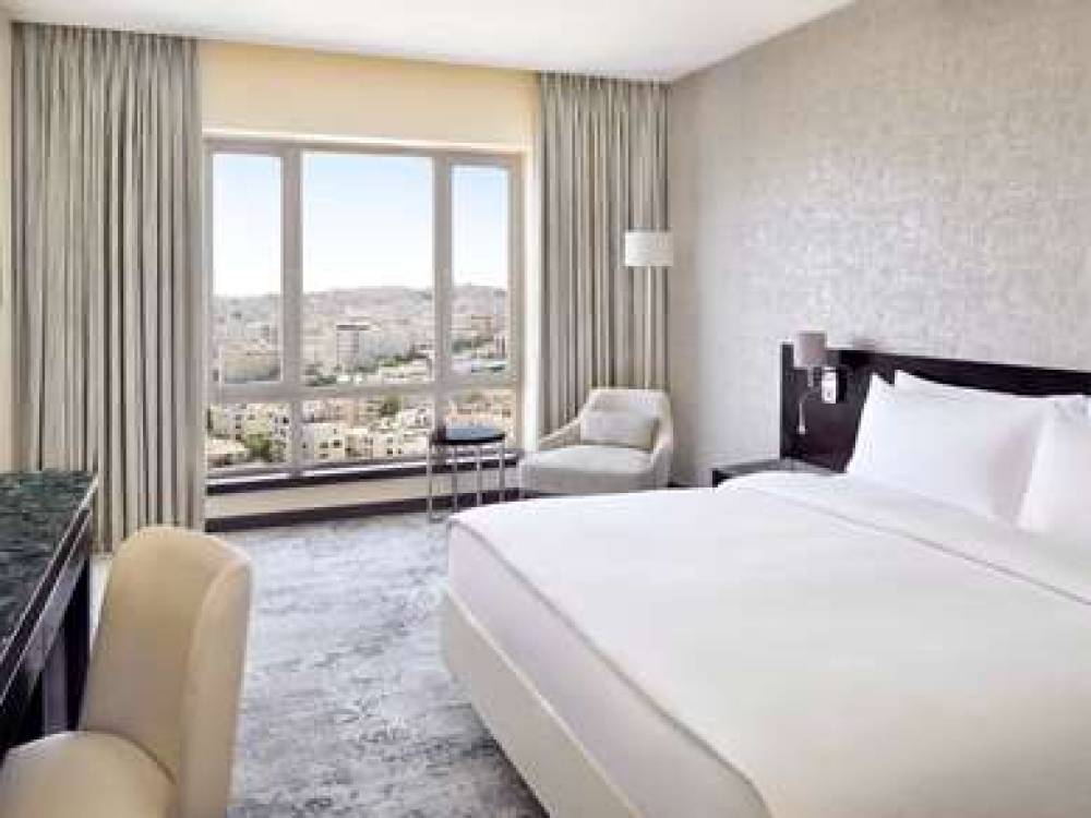 Movenpick Hotel Amman 4