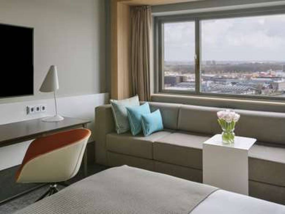 Movenpick Hotel Amsterdam City Centre 10