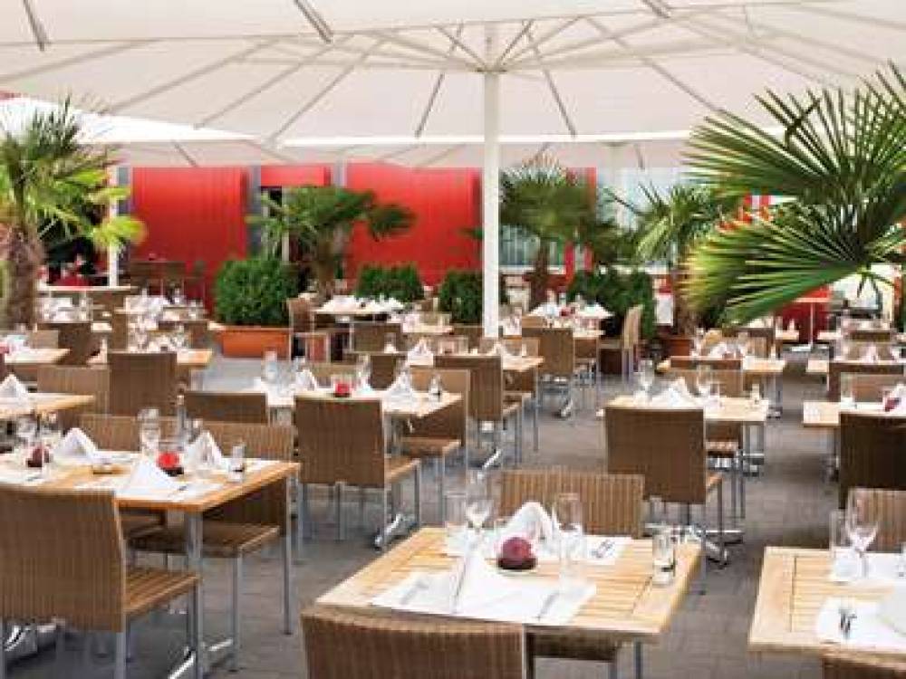 Movenpick Hotel Zurich Airport 8