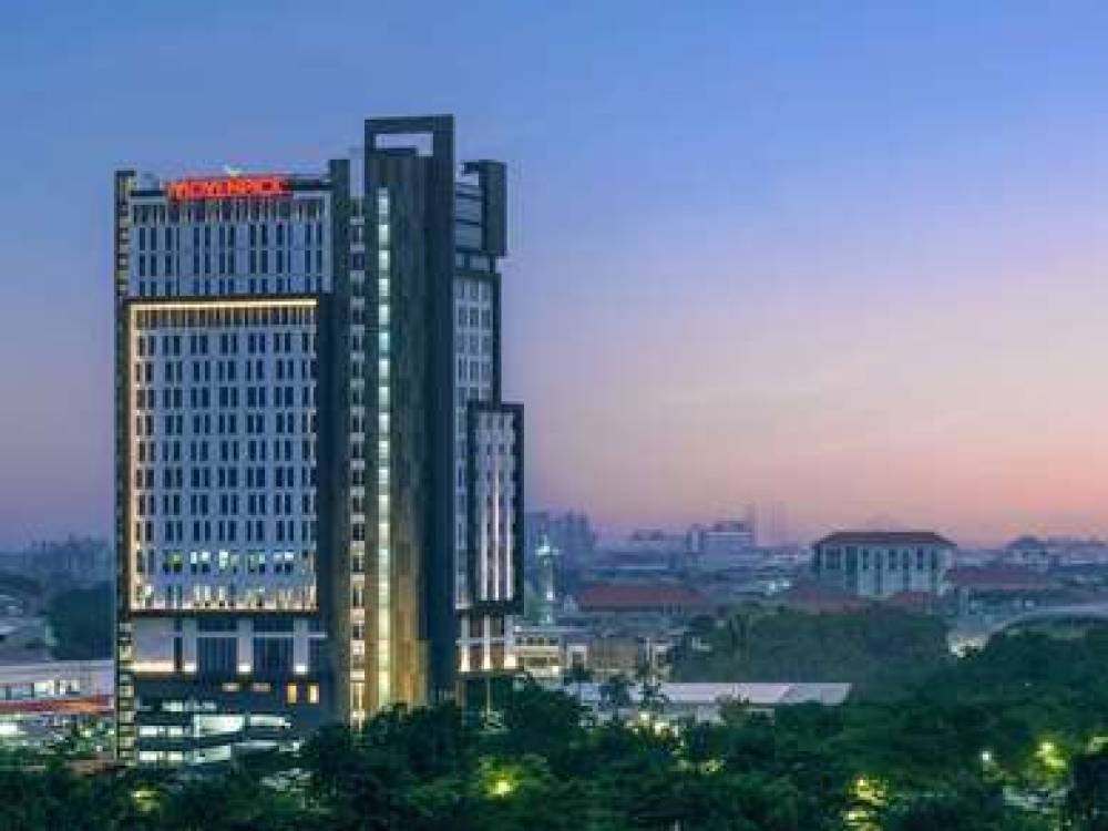 Movenpick Surabaya City 1