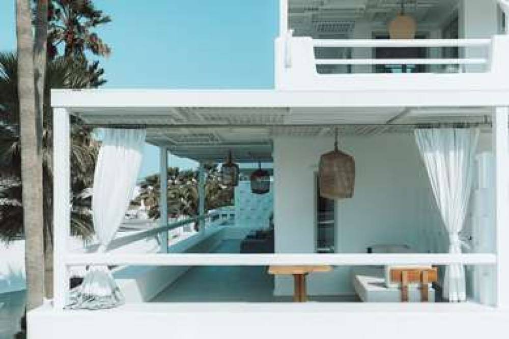 MYKONOS BLANC 2