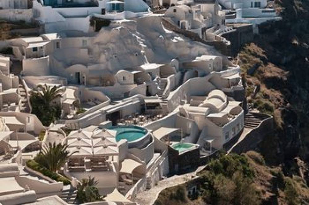 Mystique A Luxury Collection Hotel Santorini 4