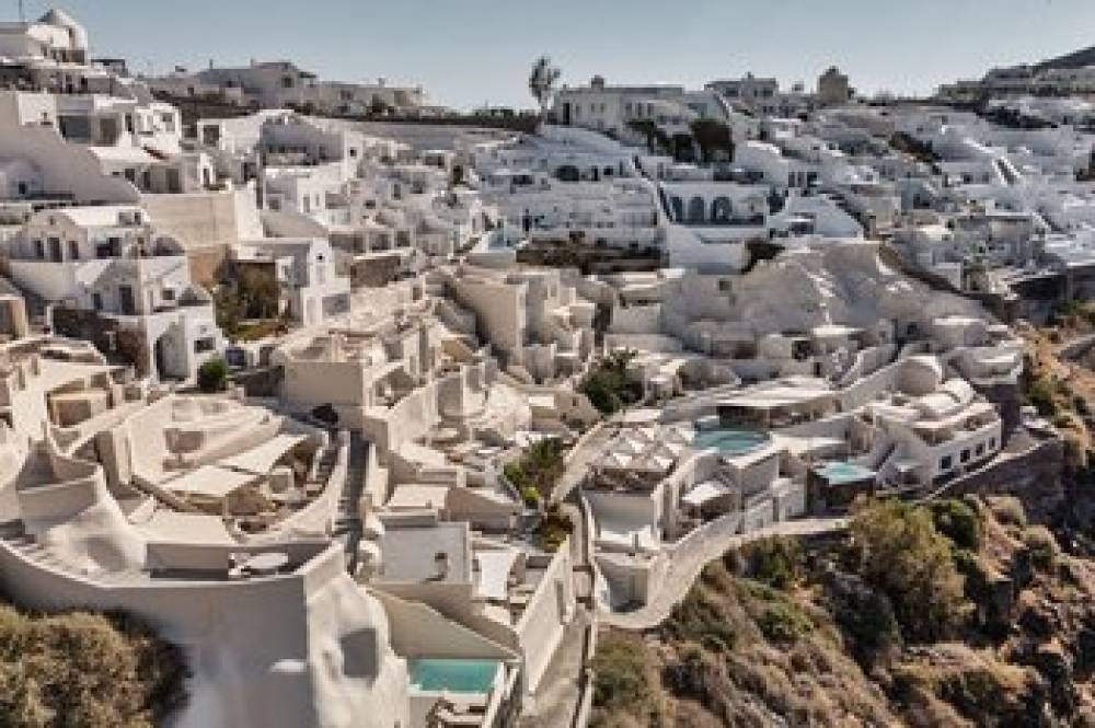 Mystique A Luxury Collection Hotel Santorini 2