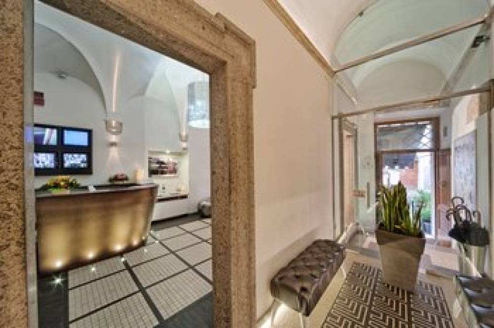 NAVONA PALACE LUXURY INN 2