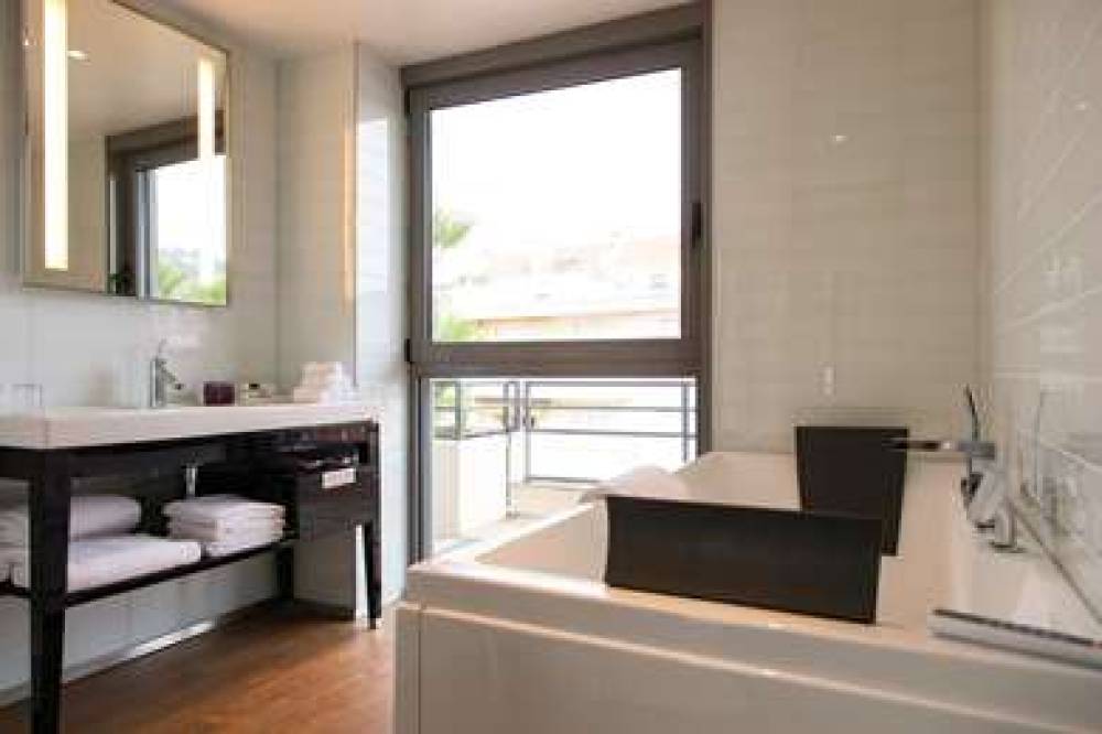 NEHO SUITES CANNES CROISETT 10