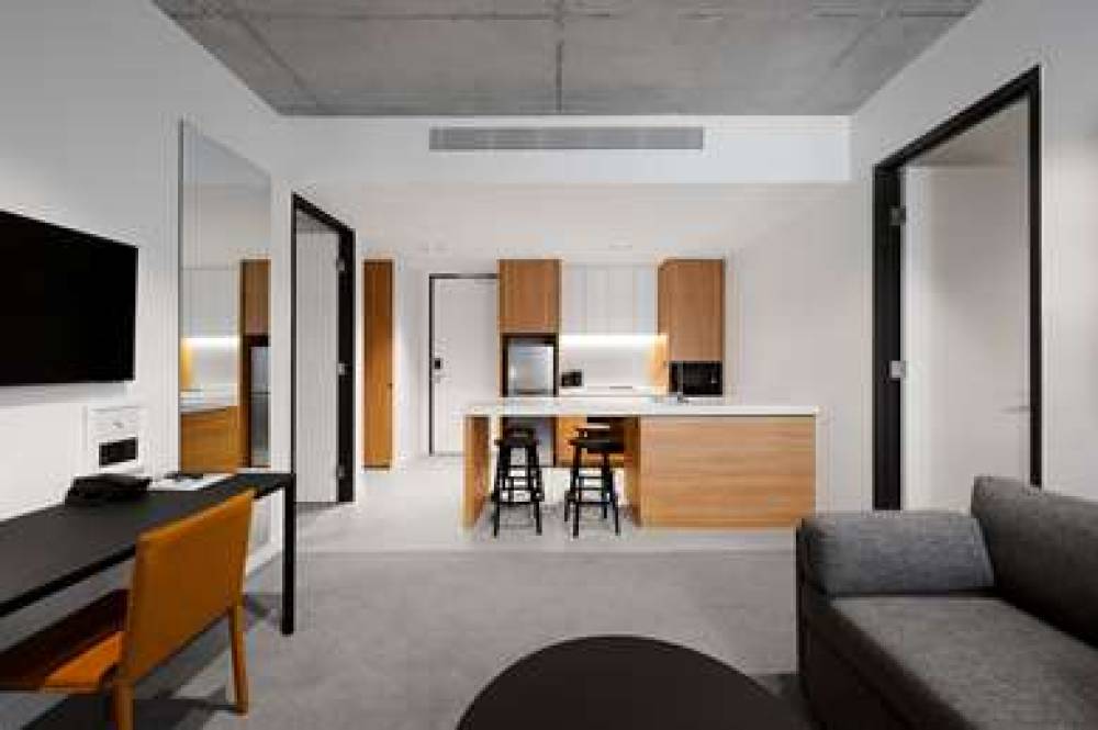 NESUTO DOCKLANDS APARTMENT HOTEL 4