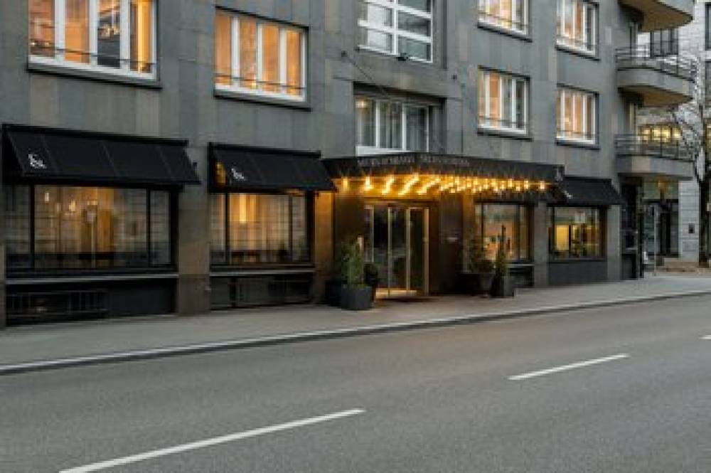 Neues Schloss Privat Hotel Zurich Autograph Collection 2