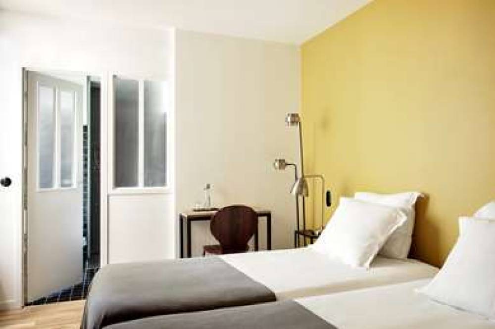 NEW HOTEL LE VOLTAIRE 4