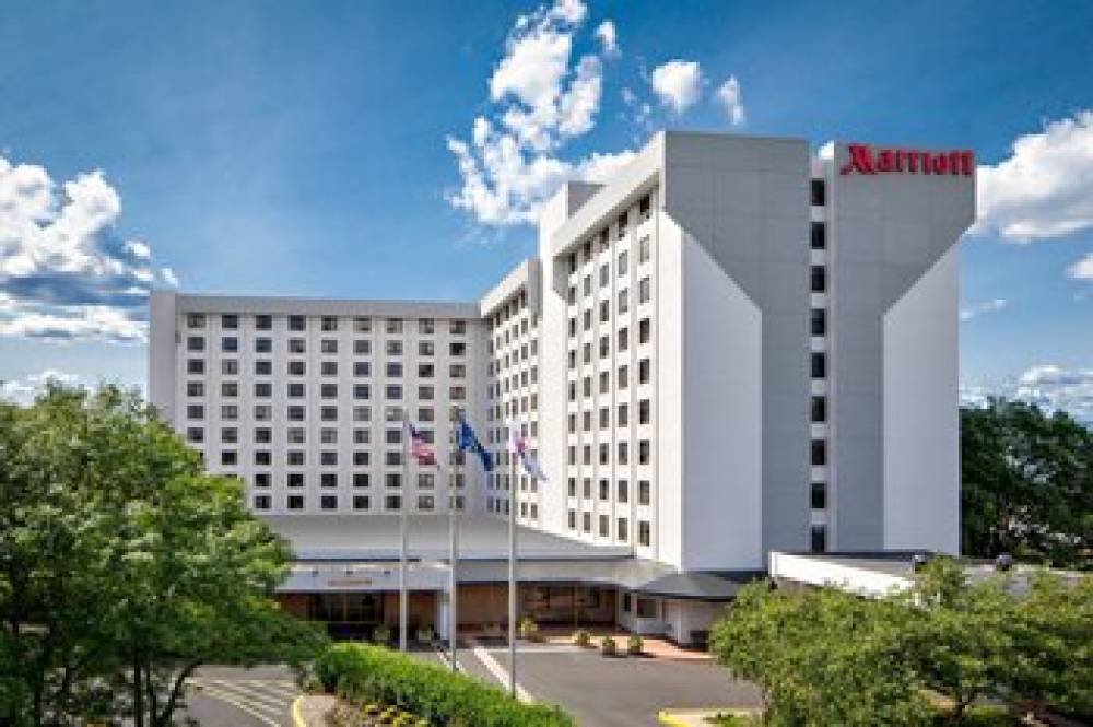 New York LaGuardia Airport Marriott 1