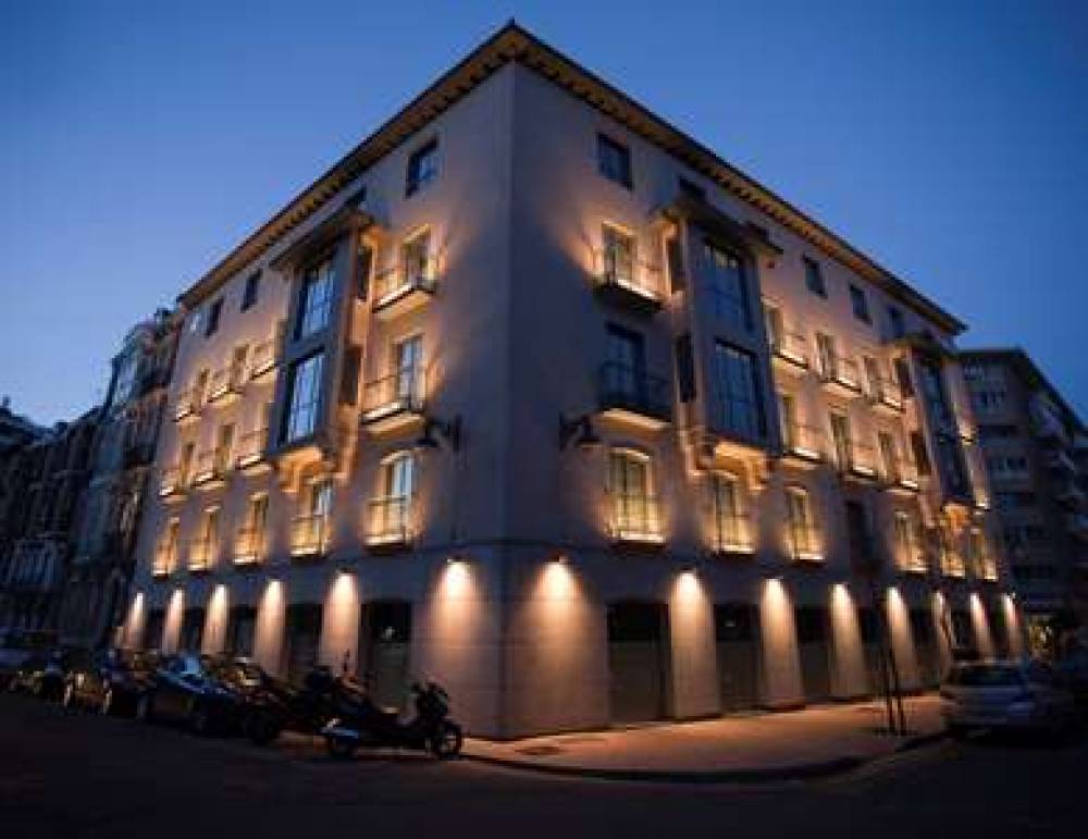 NEXUS VALLADOLID SUITES AND HOTEL 1