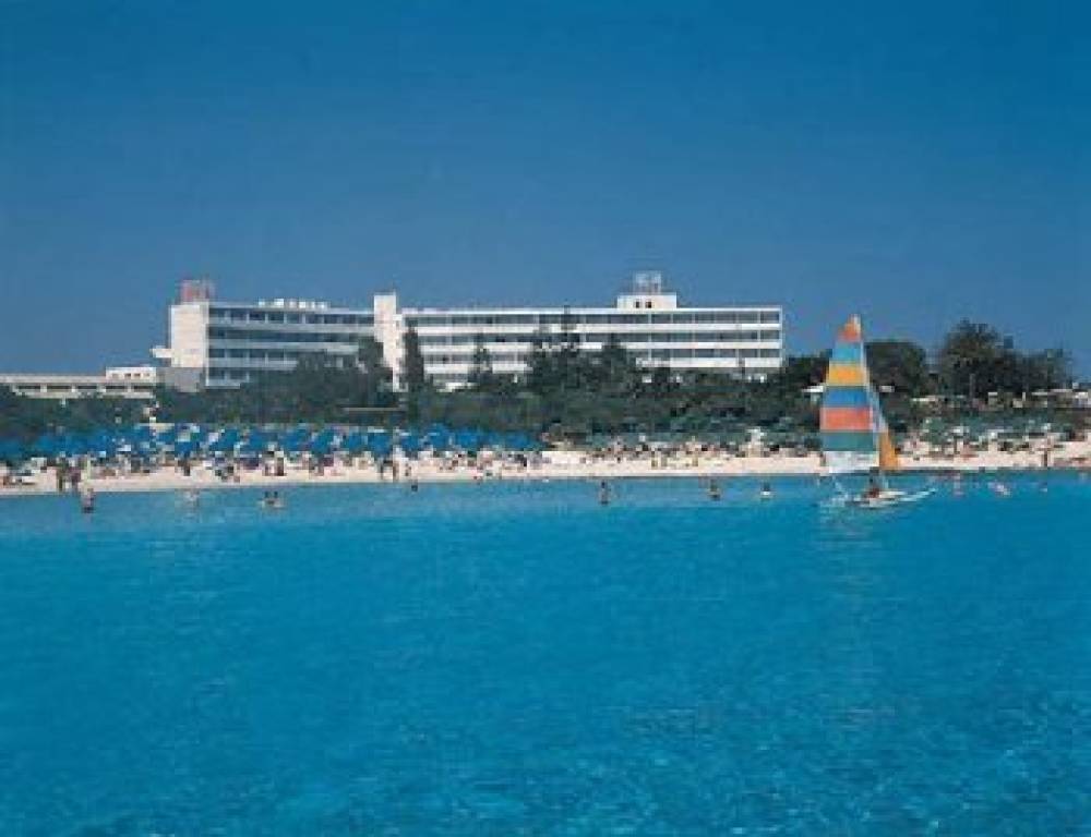 Nissi Beach Hotel 2