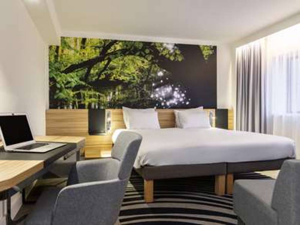 Novotel Amsterdam City 4