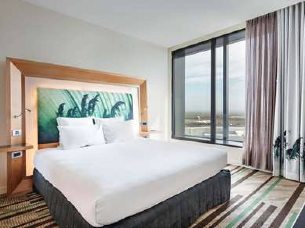 Novotel Auckland Airport 9