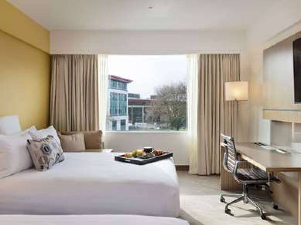 Novotel Auckland Ellerslie 10