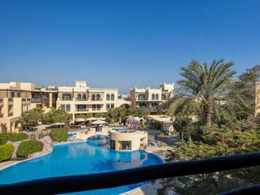 Novotel Bahrain Al Dana Resort 9