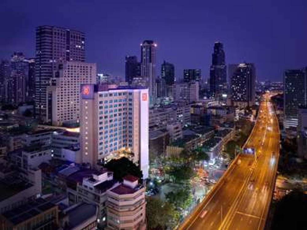 Novotel Bangkok Silom Road 4